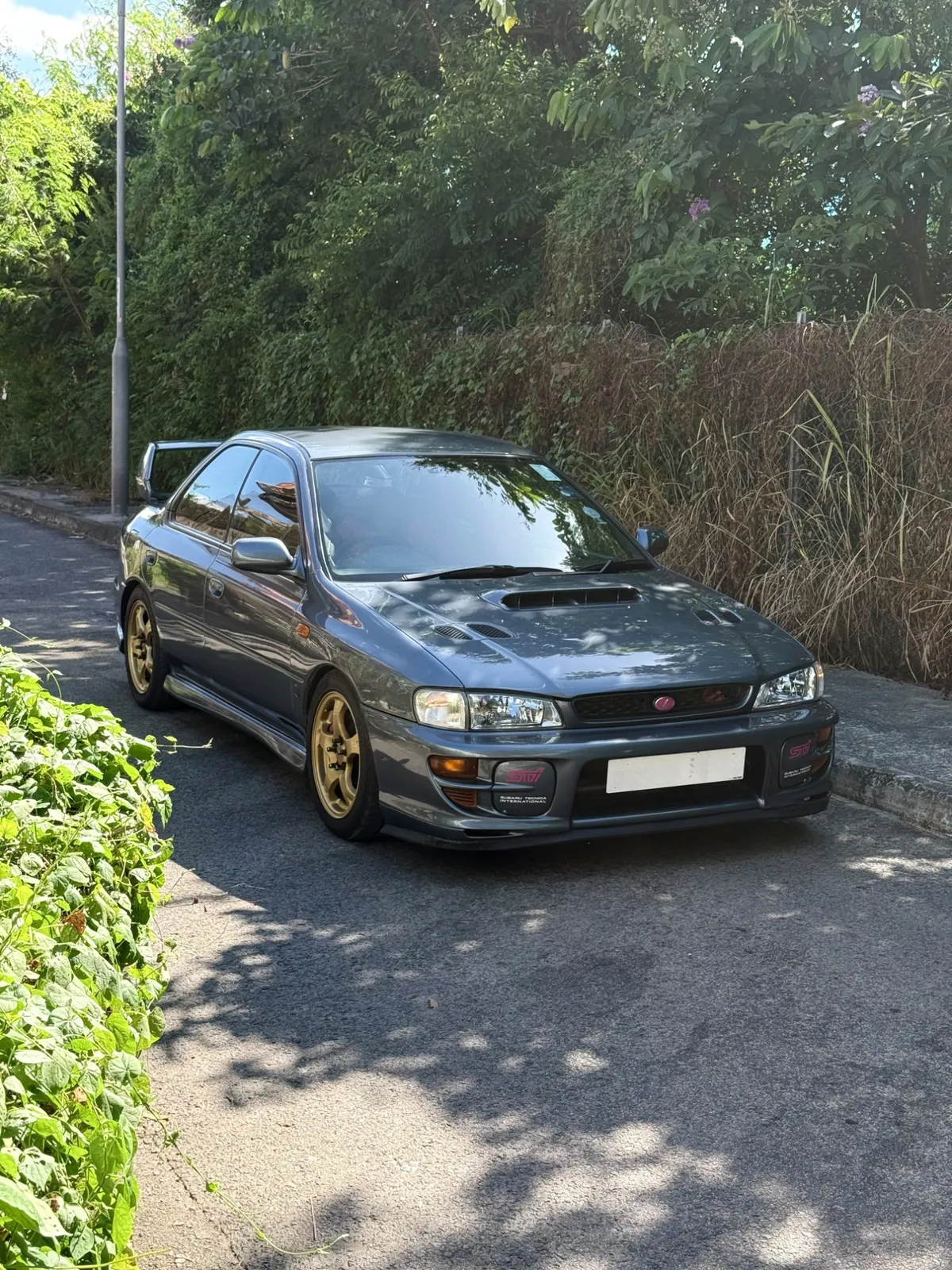 SUBARU IMPREZA STI 4D (GC8)