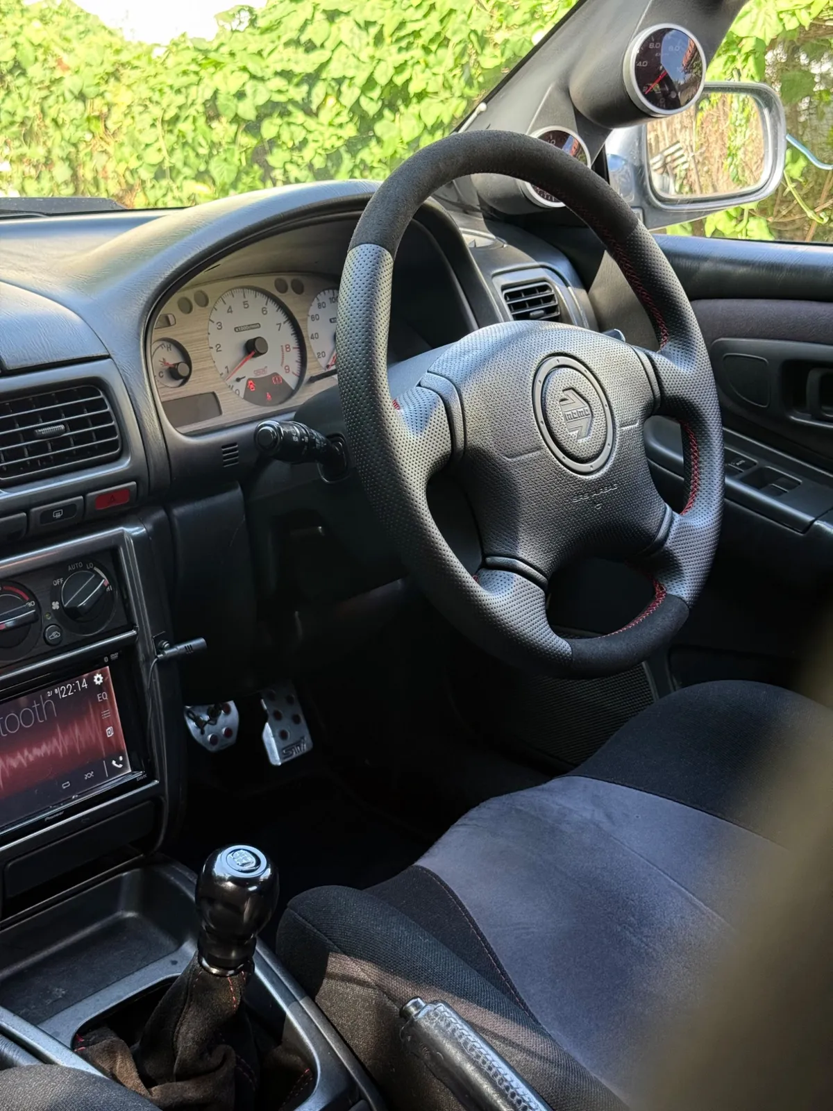 SUBARU IMPREZA STI 4D (GC8)
