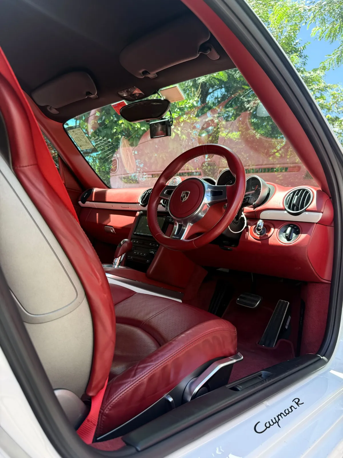 PORSCHE Cayman R