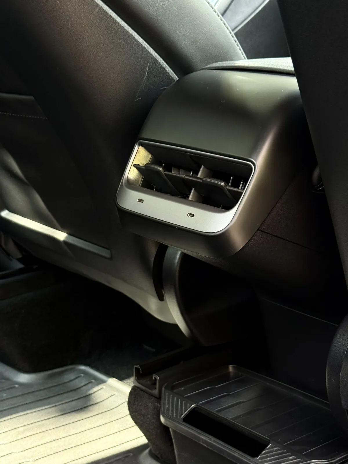 TESLA MODEL Y RWD