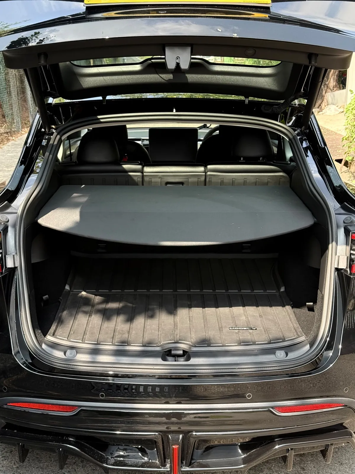 TESLA MODEL Y RWD